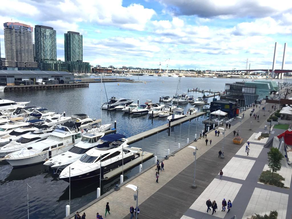 Harbour Escape Apartments Docklands Melbourne Bagian luar foto