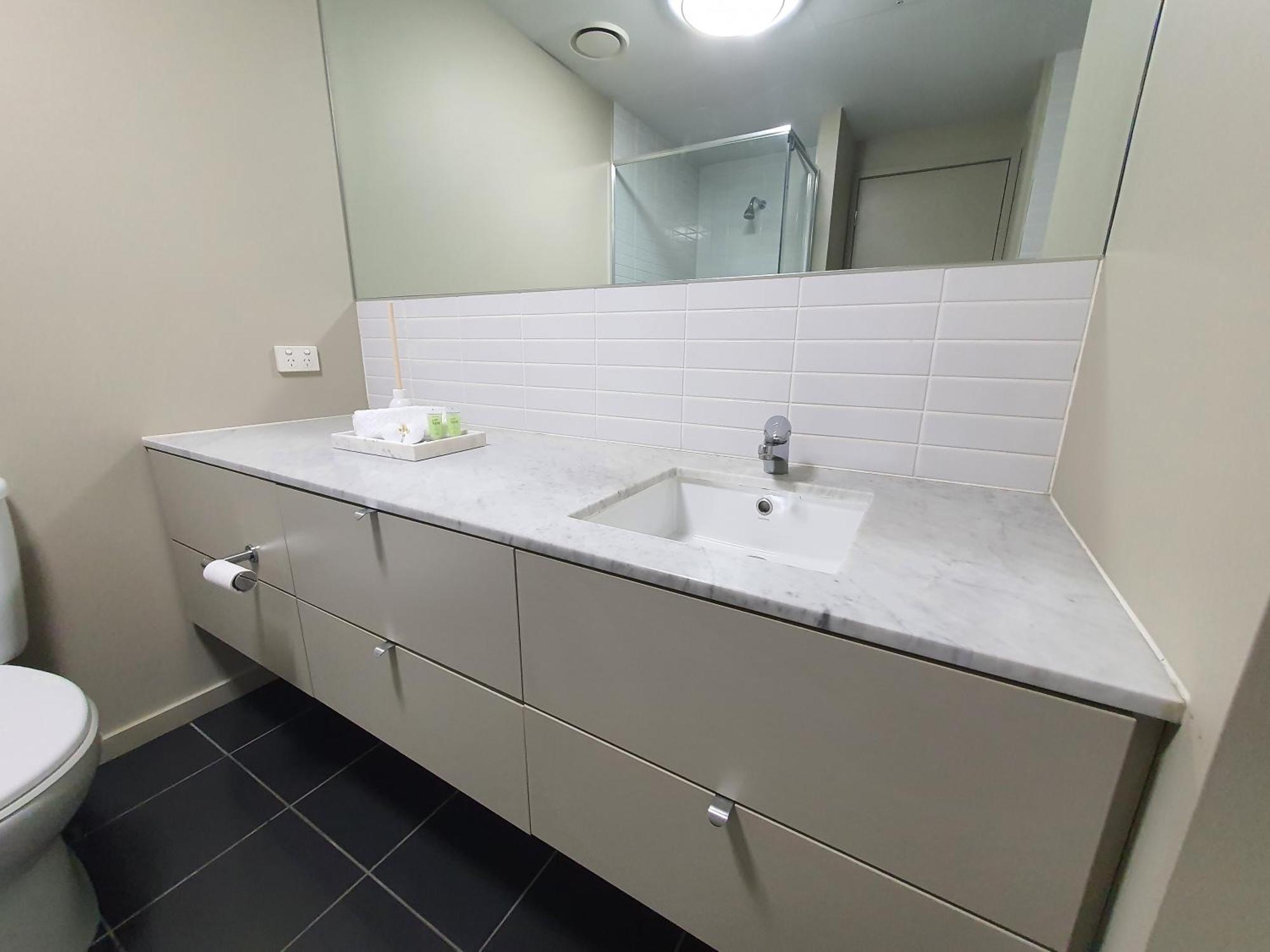 Harbour Escape Apartments Docklands Melbourne Bagian luar foto