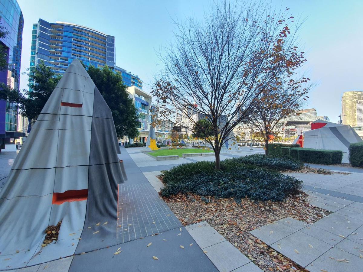 Harbour Escape Apartments Docklands Melbourne Bagian luar foto